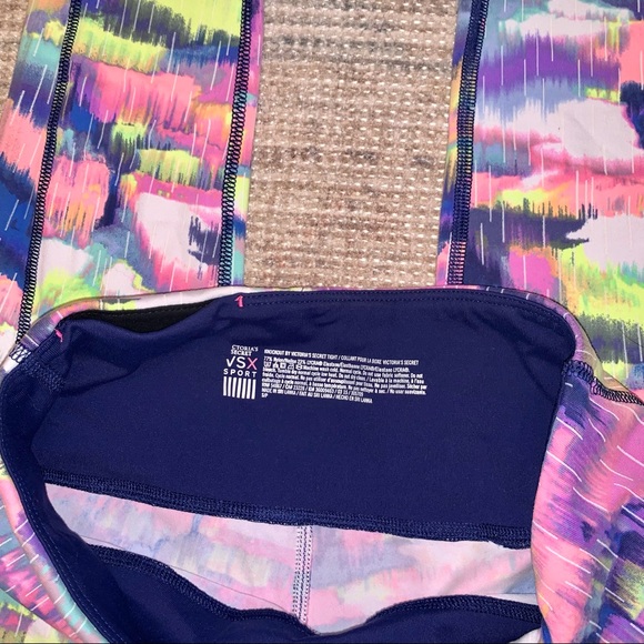 VSX Knockout Leggings - Multicolor Abstract - Size Small - Picture 4 of 5